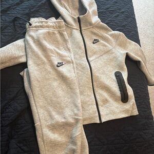 Nike Light Gray Hoodie and Joggers Set